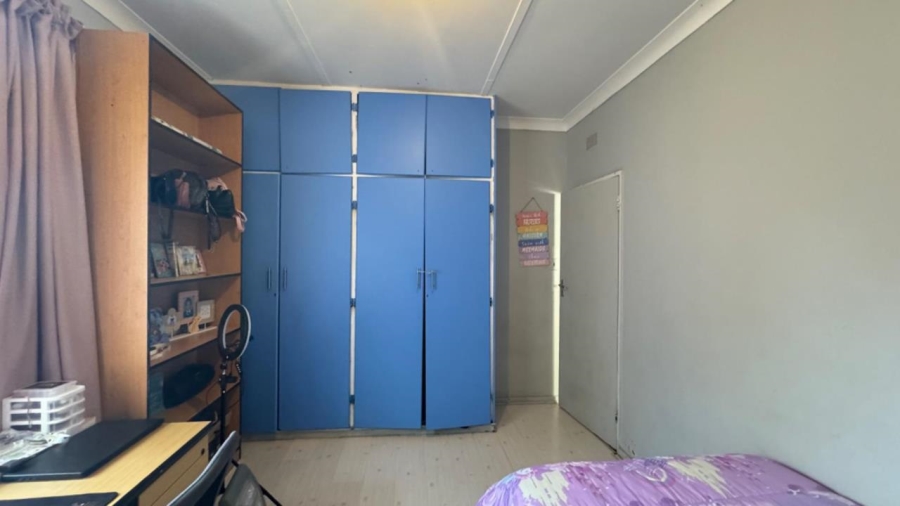 3 Bedroom Property for Sale in Beaconsfield Northern Cape